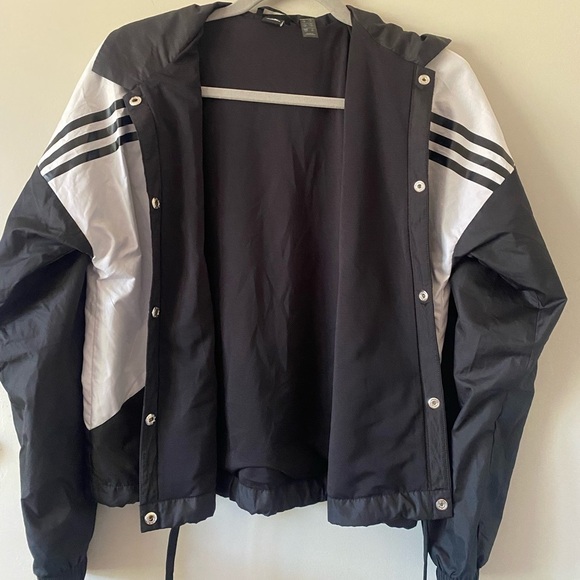 Adidas 3 Stripes Black and White Snap buttons Lightweight Boxy Jacket - Picture 4 of 8